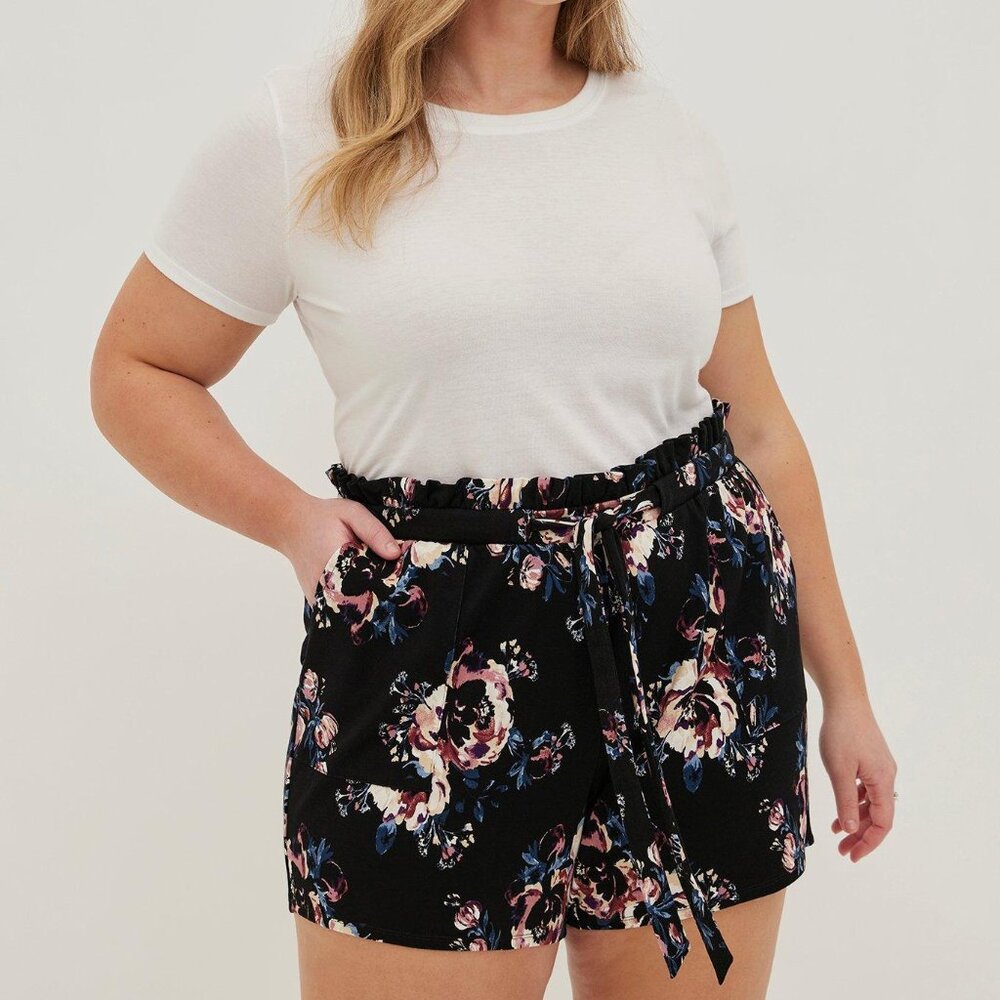 Torrid 5 Inch Pull-On Studio Luxe Ponte Mid-Rise Paperbag Waist Short